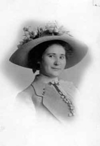 EllenPriestDeYoung1912